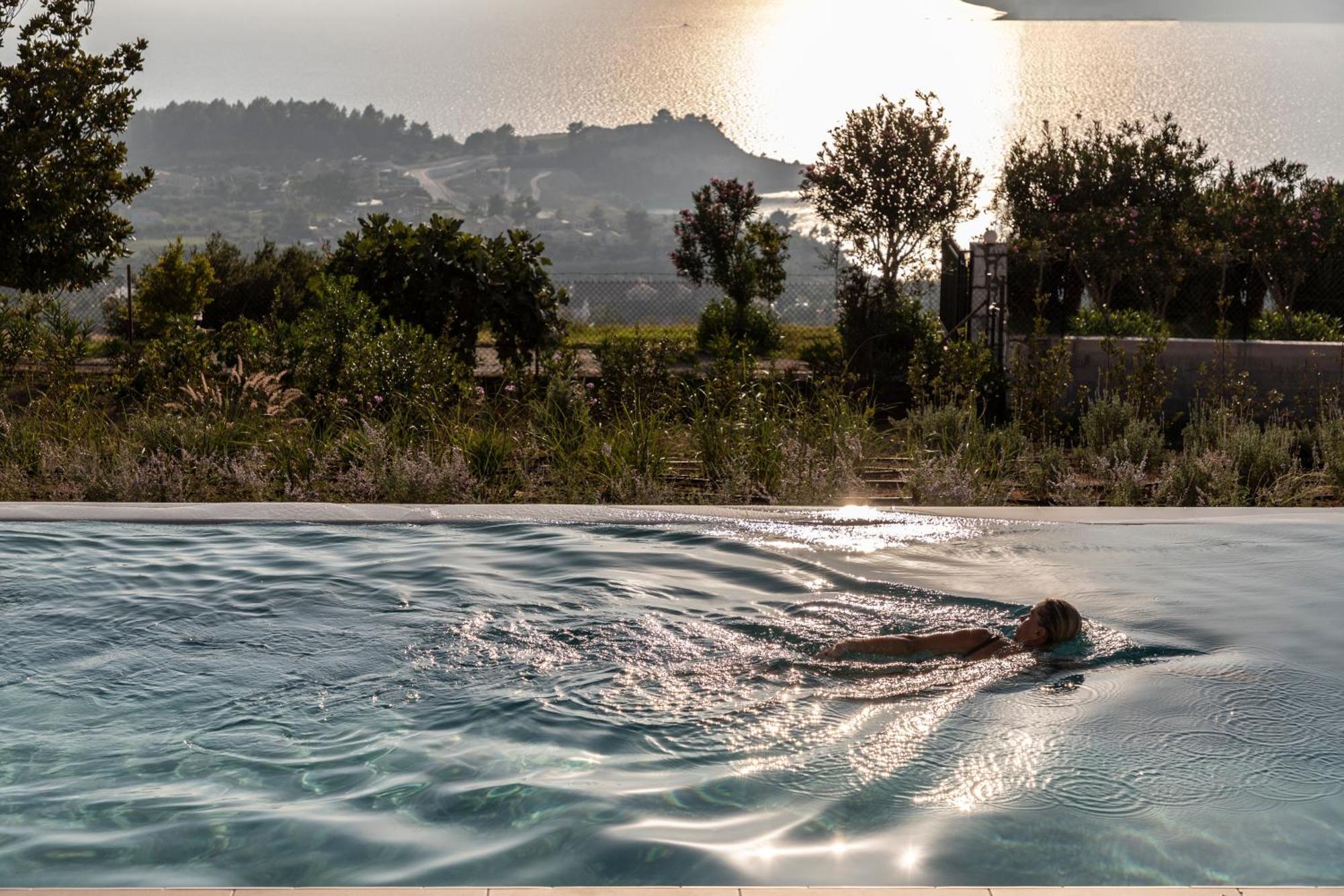 Avertosia Luxury Villas Argostolion Exterior foto